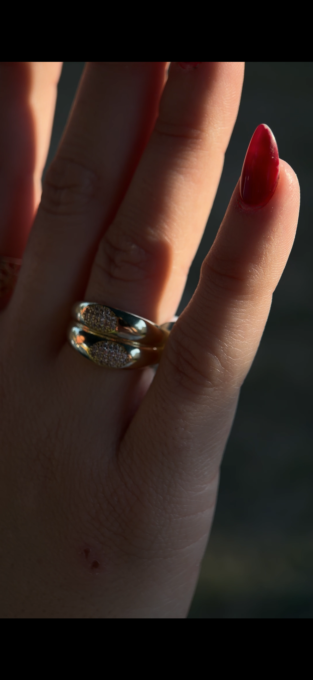 Anillo 10 k con circonia